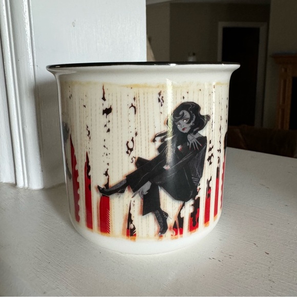 💡 Mug | Illumicrate - Picture 2 of 5